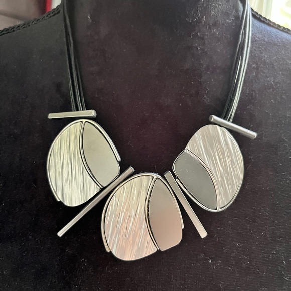Modern Silver and Black Statement Necklace - Picture 1 of 2